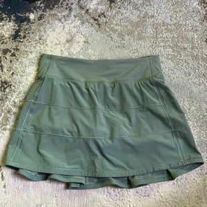 Lululemon pace rival skirt
